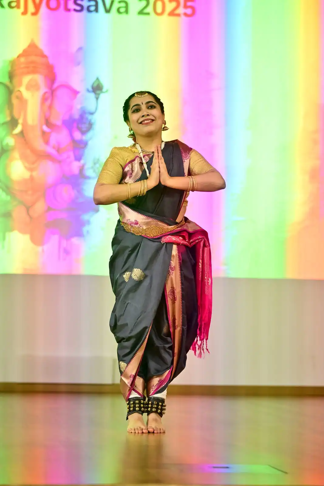 Sumithra Sudhakar — solo on stage, Kannada Rajyotsava 2025